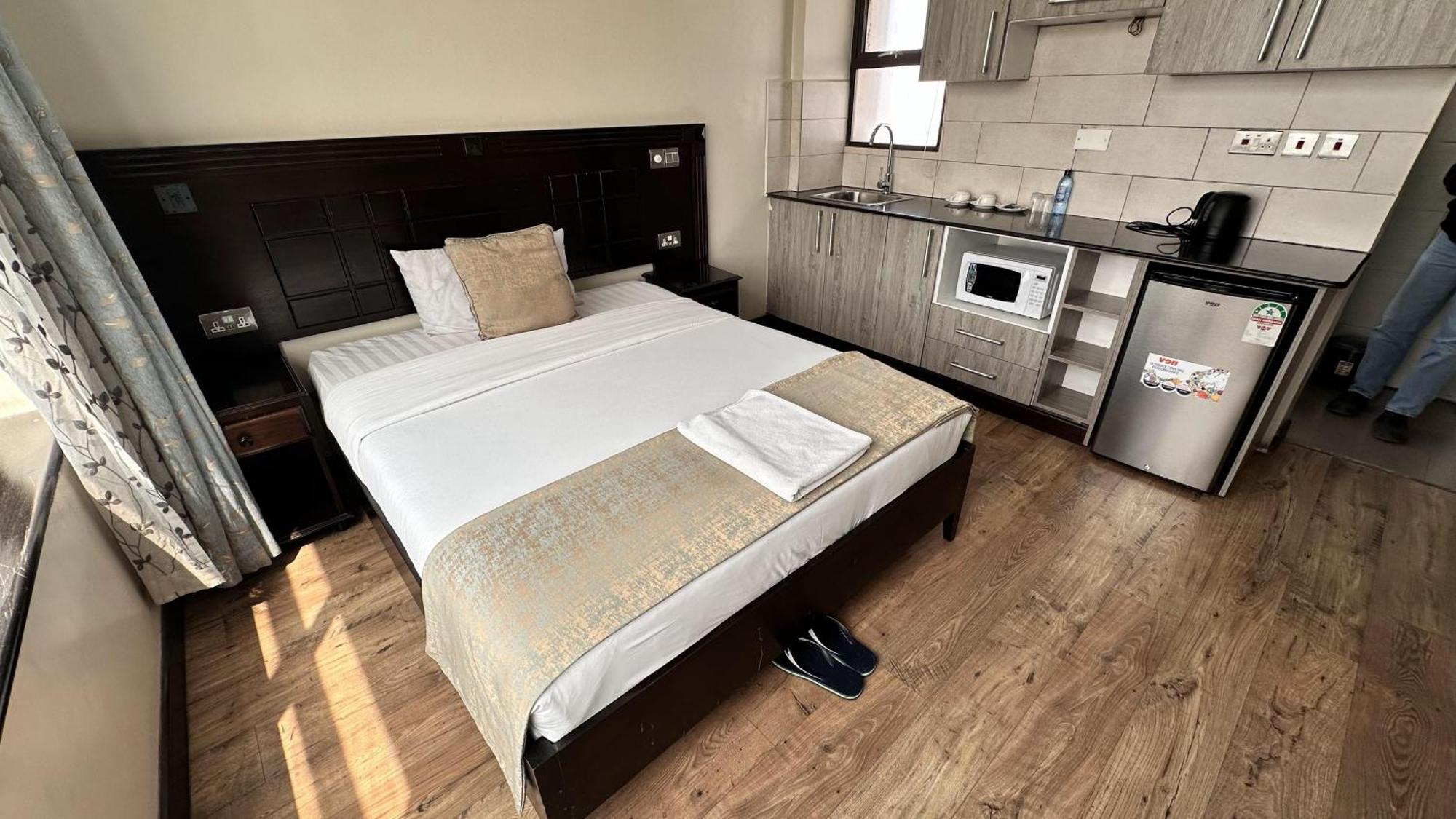 Hemak Suites Hotel Nairobi Exterior foto